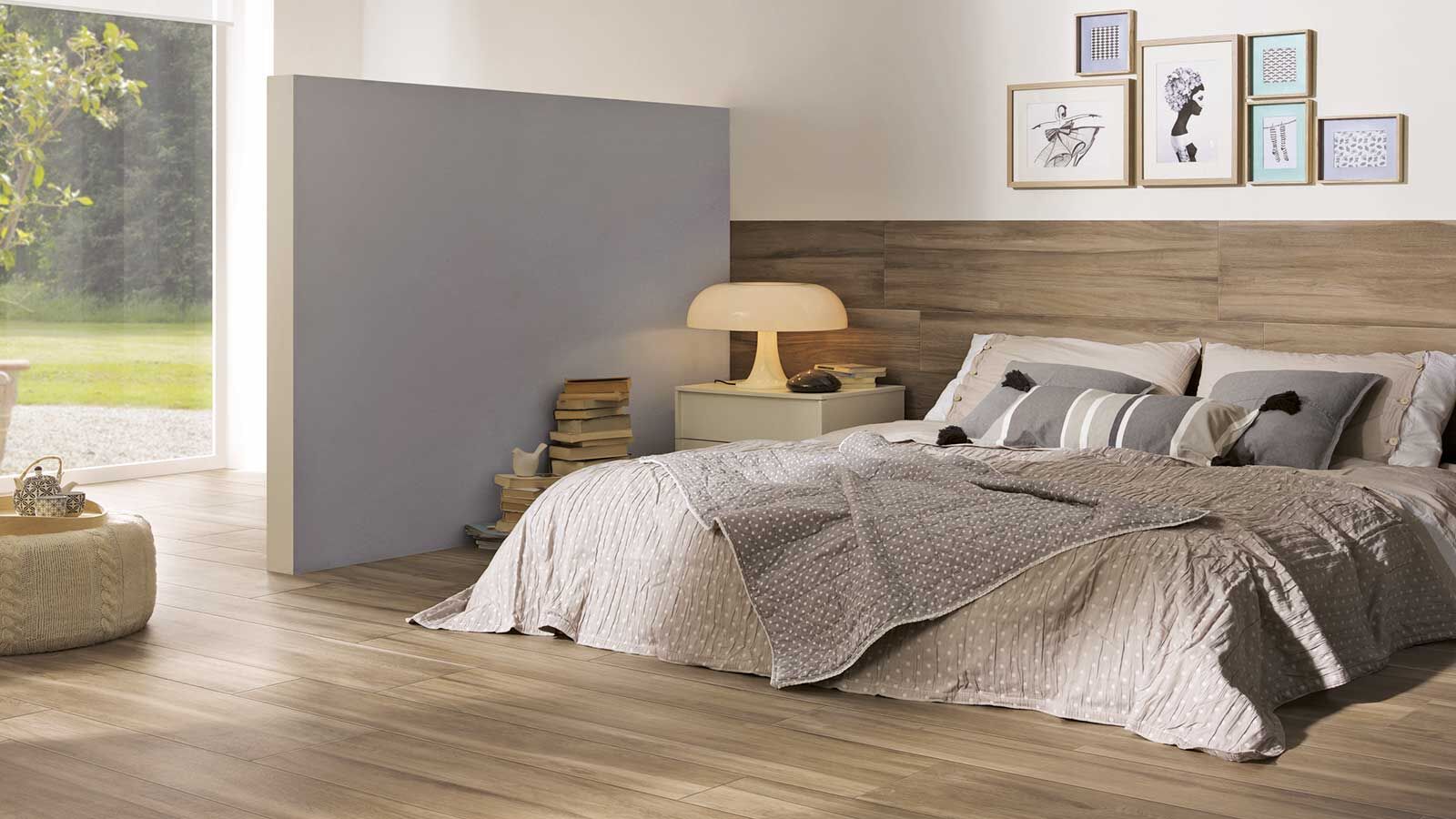 Keramikplatten mit Holzoptik wirken warm, wohnlich und gemütlich.