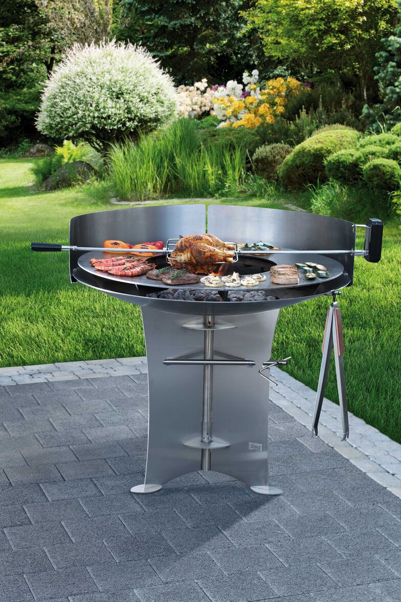 Nur Grillieren wäre ja langweilig. Mit der Outdoorküche «Circo 75» können zudem Risotto oder Pasta gekocht und Sandwiches oder Fondue zubereitet werden. Cooc. 
