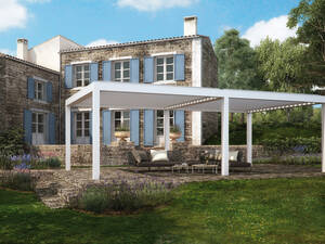 Schützt vor Sonne, Wind und Regen: Die Pergola des italienischen Hersteller Pratic sorgt mit Lamellen, die sich bis zu 140 Grad drehen lassen, für das gewünschte Klima. «Vision 1», PM Outdoor Design.