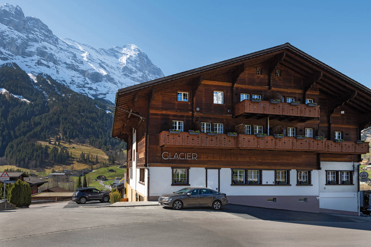 Mit Leidenschaft umgebaut und neu eröffnet: das Boutique Hotel &amp; Restaurant Glacier.