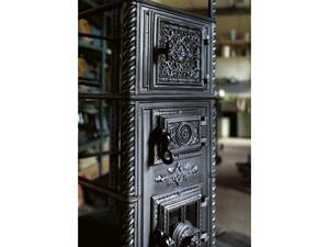 Perler Ofen bietet original antike Öfen und Herde an. Ausserdem kümmert sich das Ofenbauer- und Kunsthandwerkerteam um die Restaurierung und eine zeitgemässe Anpassung an neueste Feuerungstechniken. Perler Ofen GmbH.