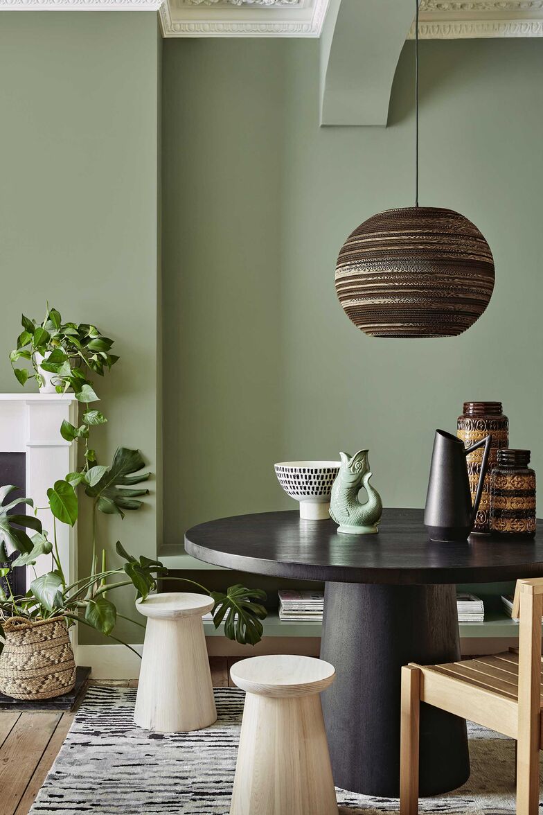 Die Farben von Little Greene bestehen aus natürlich vorkommenden Mineralien und haben eine hervorragende Deckkraft. www.littlegreene.com